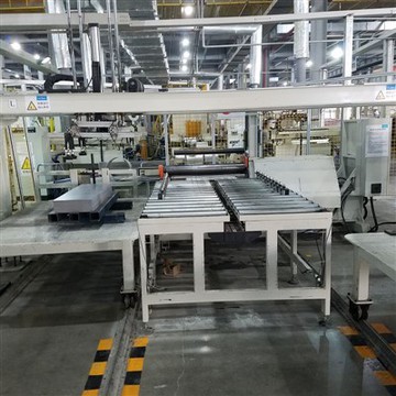 Dört Silindirli Haddeleme Makinesi